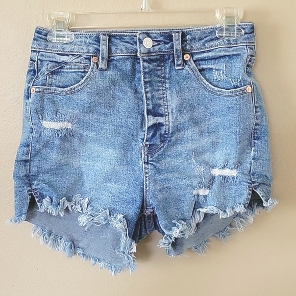 We The Free FP CRVY Vintage High Rise Distressed Denim Shorts - Size 25